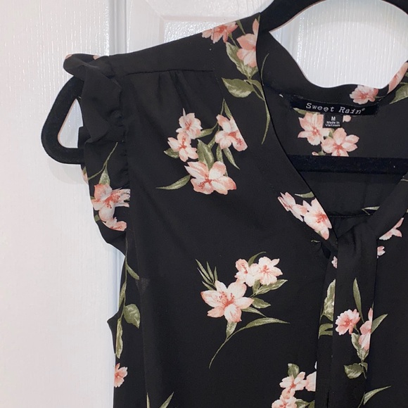Sleeveless Floral Blouse Black sz Medium - Picture 7 of 8